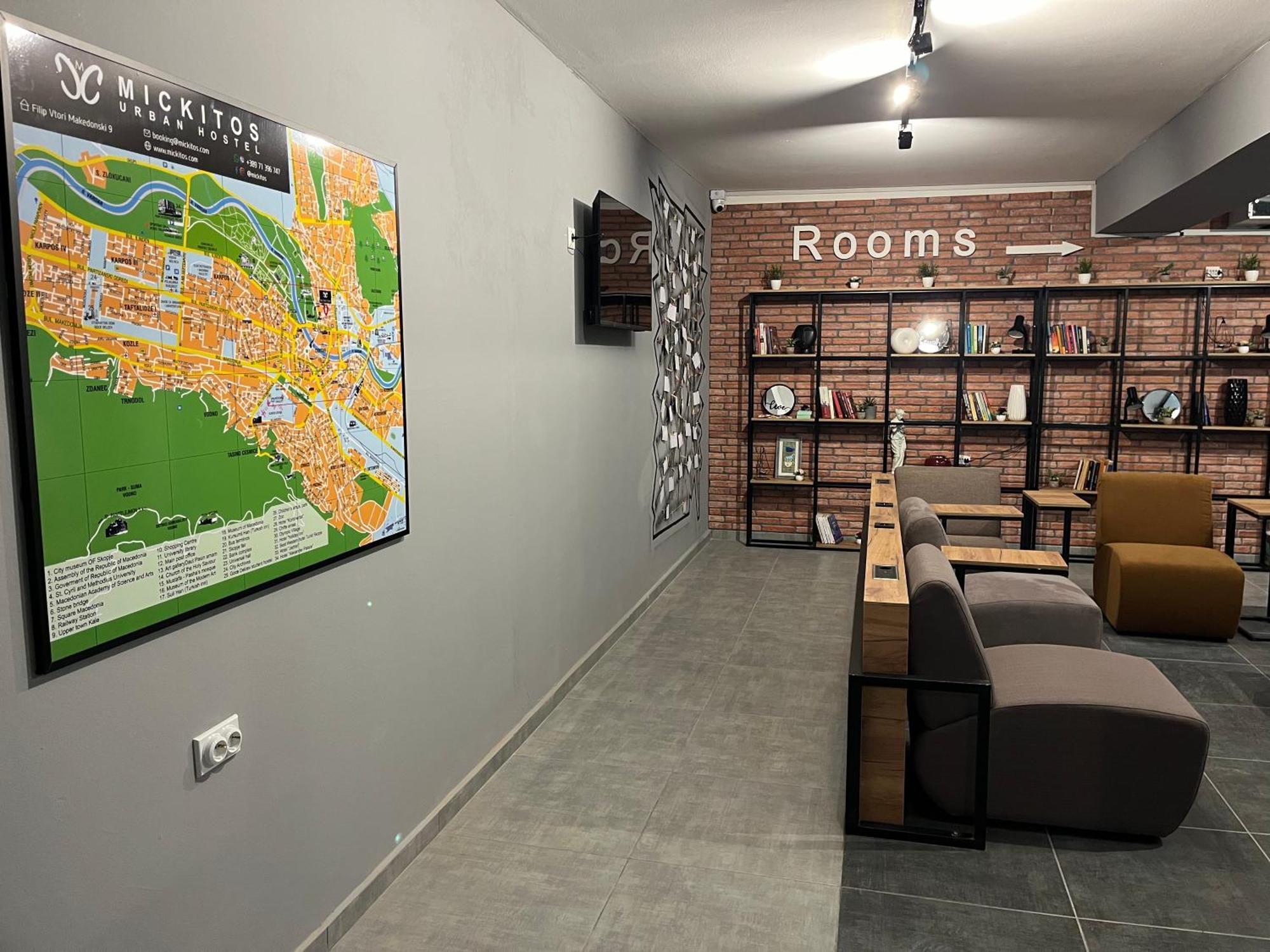 Mickitos Urban Hostel Szkopje Kültér fotó
