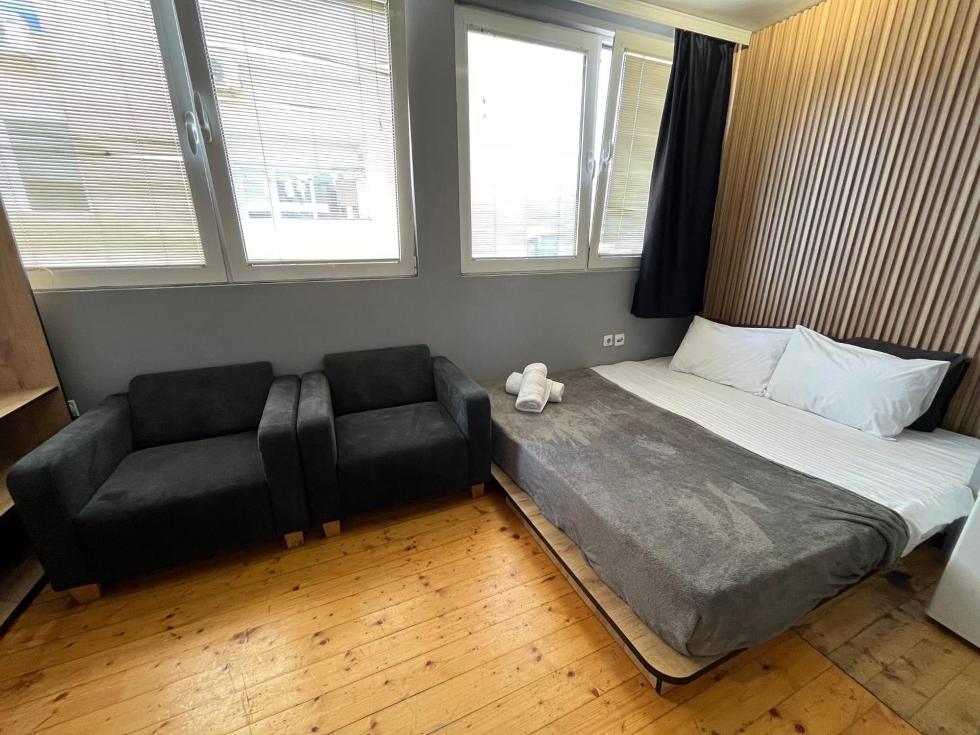 Mickitos Urban Hostel Szkopje Szoba fotó