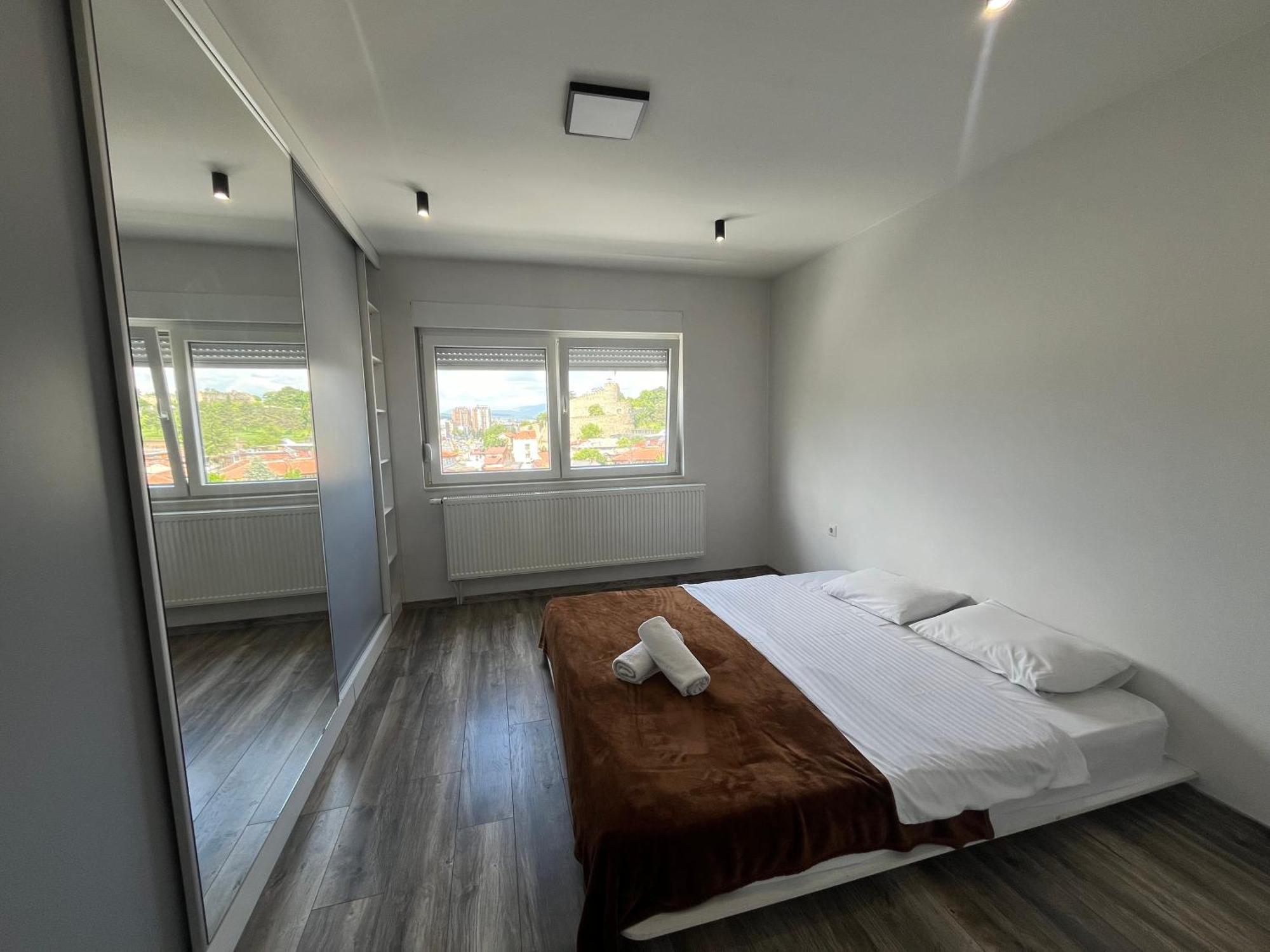 Mickitos Urban Hostel Szkopje Szoba fotó