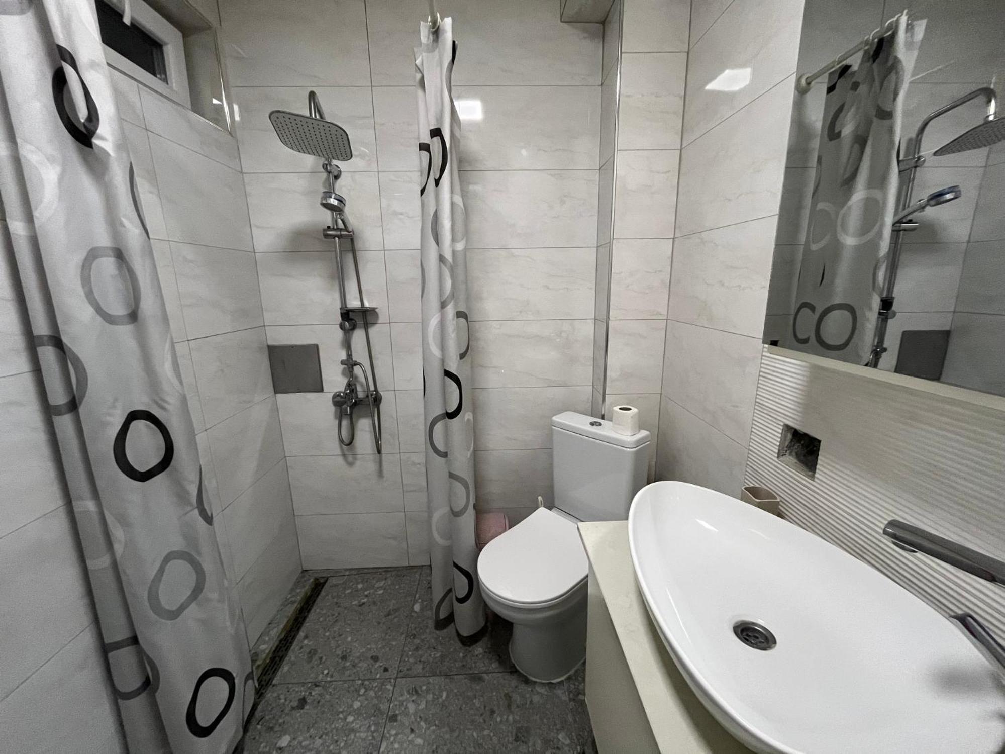 Mickitos Urban Hostel Szkopje Szoba fotó